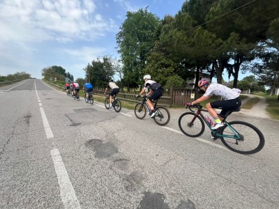 Immagine 1 di Melanie su Alé - Women's Versilia Jersey Graphics - Maglietta da ciclismo
