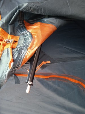 Il palo preme direttamente contro il Immagine 1 di Andrius su Ferrino - Rift 2 - Tenda a 2 posti