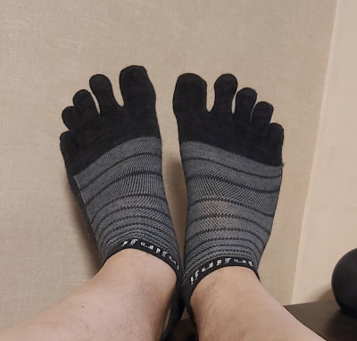 Immagine 1 di Eric su Injinji - Run Lightweight No Show Wool - Calze da running