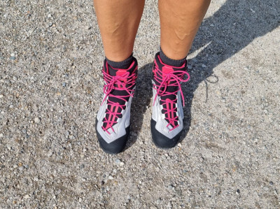 Immagine 1 di Joanna su Mammut - Women's Taiss Light Mid GTX - Scarponi da montagna