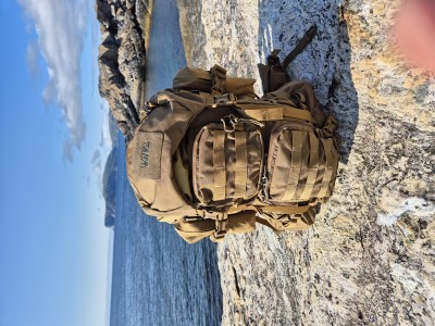 Immagine 1 di Peter su Mystery Ranch - Blitz 35 - Zaino da escursionismo