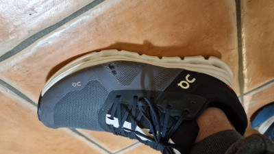 Immagine 1 di Frank su On - Cloudrunner Wide - Scarpe da corsa