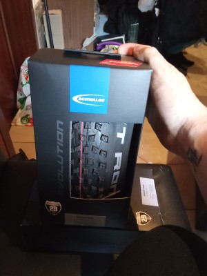 Immagine 1 di Sven su Schwalbe - Rocket Ron Evo 29'' (54-622) Super Ground FB TLE - Copertoni da bicicletta