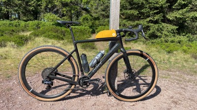 Immagine 1 di Paul su Specialized-Fjällräven - Toptube Bag - Borsa da ciclismo