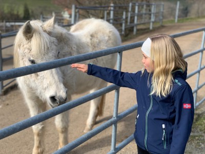 Immagine 1 di Rianne su Trollkids - Girl's Trollfjord Jacket - Giacca softshell