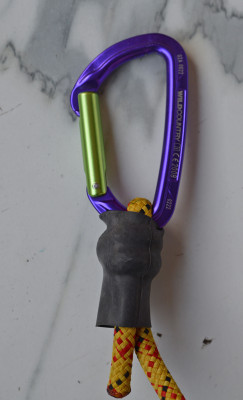 Immagine 1 di Mykyta su Wild Country - Session Straight Gate - Moschettoni a leva