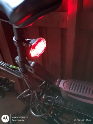 Immagine 1 di Pentti su XLC - Rear Light XLC Comp Oberon 5X CL-R09 - Luce posteriore